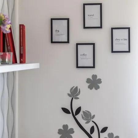 ｐｏｍｐｅｉ ｉｎ ｌｏｖｅ